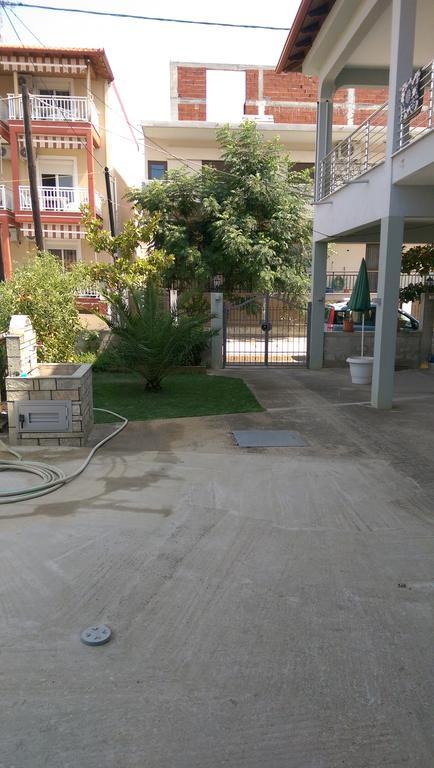 Aimilias Family Apartments Vrasná エクステリア 写真
