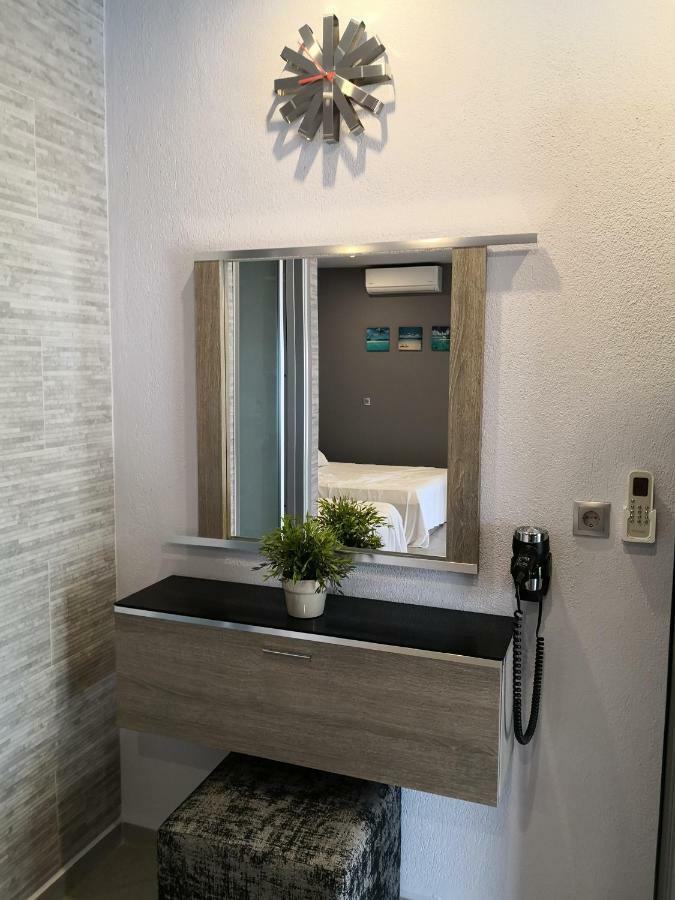 Aimilias Family Apartments Vrasná エクステリア 写真